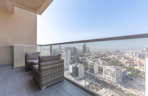 Jumeirah Village Circle Apartment | Elegant 1 Bedroom in JVC Sleeps 2 with Balcony