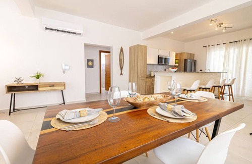 Dominicus Apartment | Elegant 2 Bedroom Apartment with Pool