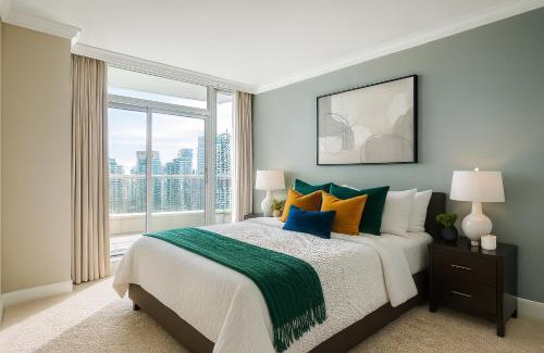 Coal Harbour Apartment | Elegant 2 Bedroom with Sweeping Ocean and Mountain Vistas