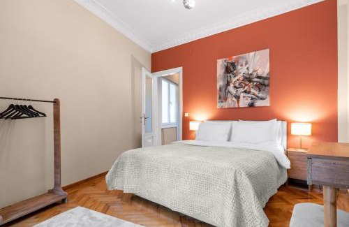 Cihangir Apartment | Elegant 2BR Haven with Magnificent Bosphorus View