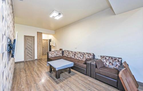 Nor-Nork Apartment | Elegant 2BR Urban Hideaway - Parkside, near Mega Mall