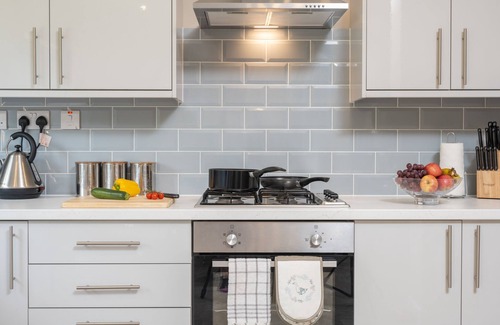 Barnt Green House | Elegant 5-Bed House - Solihull, NEC & Airport
