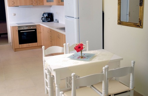 Skotino Apartment | Elegant Apartment Close To The Beach