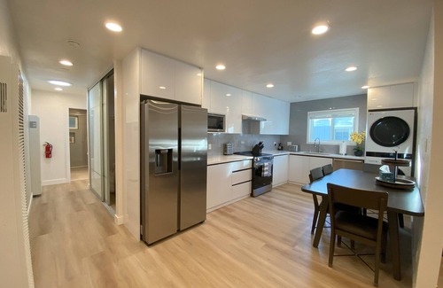 Sharp Park Condo | Elegant Beachside 2B1B Retreat Newly Renovated Free Parking 15min SF/SFO