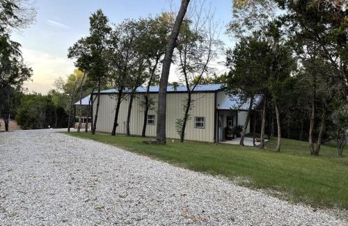 Crawford Villa | Elegant Country Cottage