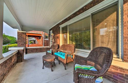 New Center Detroit House | Elegant Detroit Home with Yard about 5 Mi to Dtwn!