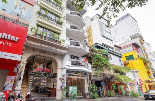 Truc Bach House | Elegant Double Escape | Relax with The Tryst Stay