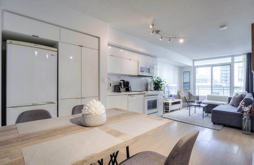 CityPlace Apartment | Elegant Downtown Apartments