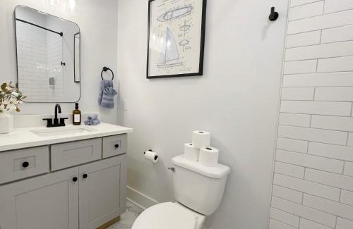 Historic Downtown Savannah House | Elegant Duplex Steps to Forsyth!