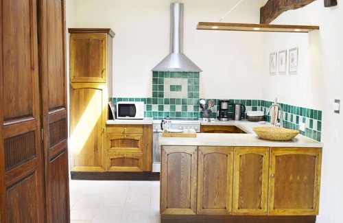 Saint-Martin-de-Gurson House | Elegant Holiday Home in Dordogne Vineyard