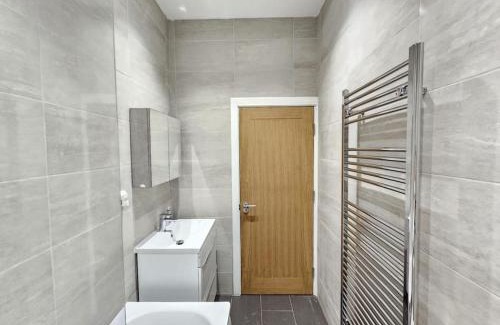 Tufnell Park Apartment | Elegant Garden Apartment near Tufnell Park St