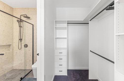 Highton House | "Elegant Home in Highton near City City"