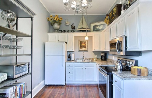 Historic Downtown Savannah House | Elegant Home Near Forsyth | Heated Pool Access