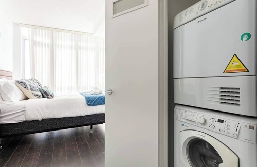 CityPlace Hotel | Elegant Lakeview - One Free Parking