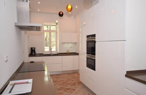 Loule Villa | Elegant Loulé Mansion with Pool