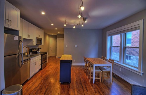 St. Louis Apartment | Elegant Minimalist Gem w/Private backyard, W/D