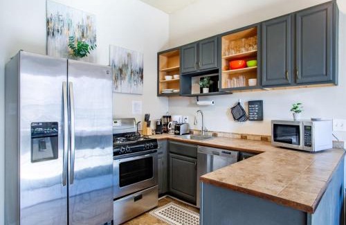 Old City Apartment | Elegant Old City Loft - Downtown