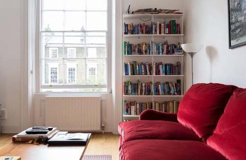 Camden Town with Primrose Hill Apartment | Elegant, self contained, 1 bed in Victorian villa
