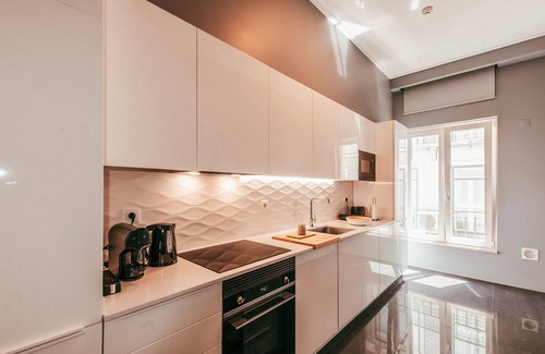 Santa Isabel Apartment | Elegant & Sophisticated Campo Ourique by GT House
