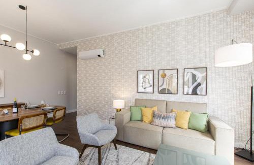 Santa Isabel Apartment | Elegant & Sophisticated Campo Ourique by GT House