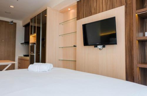 Cikokol Apartment | Elegant Studio Apartment at Tree Park City Cikokol By Travelio