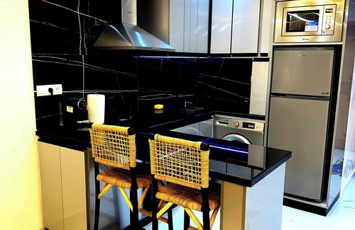 L'Ocean Apartment | Elegant studio near the beach, Four Seasons, and tramway - Rabat center