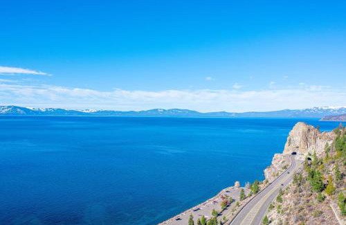 Lincoln Park House | Elegant Tahoe Escape Comfort and Style Combined