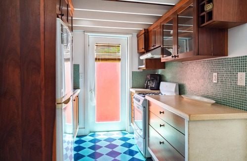 Downtown Condo | Elegant vacationing at the Antigua suite Family and pet friendly