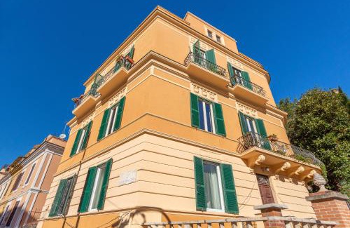 Esquilino Apartment | Elegantis Des Artistes Apartment