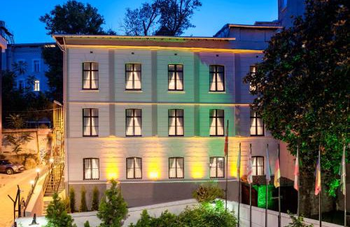 Cihangir Apartment | Element Garden