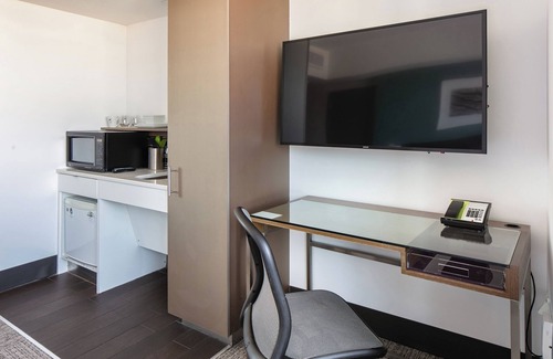 Midtown Crossing Hotel | Element Omaha Midtown Crossing