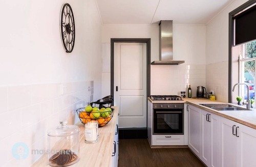 Goulburn House | Elements of Goulburn II-Entire 1 bedroom Apartment