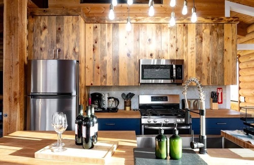 Apple Valley Cabin | Elevation 40 Zion Sum