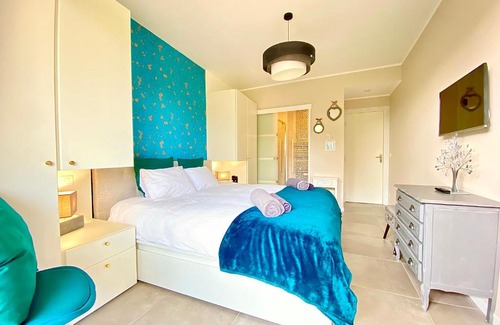 Roquebrune-Cap-Martin Apartment | Elia-parking-jardin-piscine-climatisation
