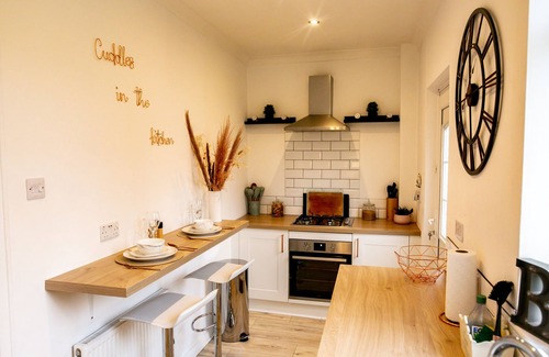 Newcastle-upon-Tyne House | Elite 49 Stays - 2 bedroom newly renovated house