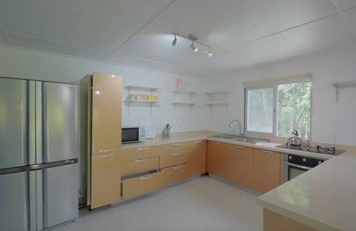 Port Vila House | Elluk East 5 Bedroom House