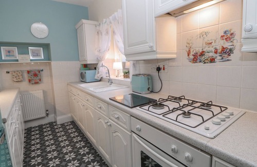 Wolsingham Cottage | ELM COTTAGE, pet friendly, with open fire in Wolsingham