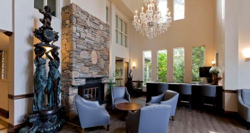 Ingersoll Hotel | Elm Hurst Inn & Spa