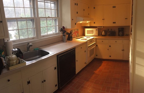 Sheffield House | “Elterwater”-Swan lake. Your own lakefront oasis, a true Berkshire getaway