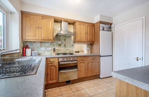 Bourton-on-the-Water House | Elvington Cottage, The Heart of the Cotswolds