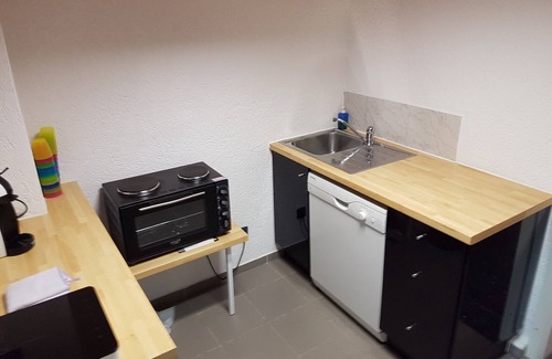 Obergroningen Apartment | ELW sunny, terrace, up to 11 bedrooms, 134 sqm living space in detached house