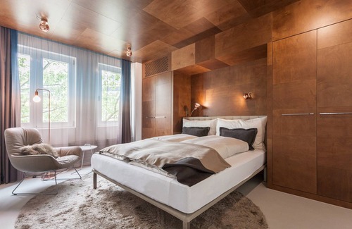 Center Hotel | EMA House Hotel Suites