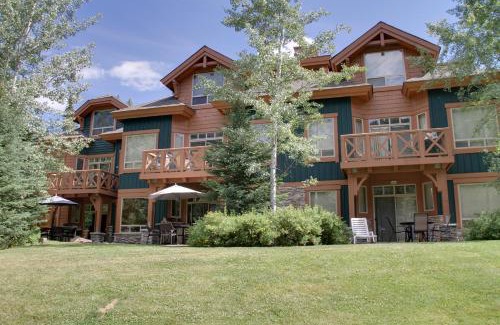 East Kootenay Resort | Embarc Panorama