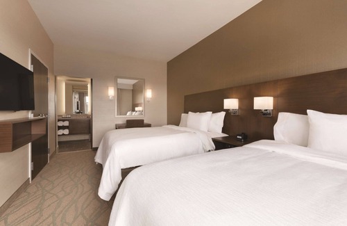 North Canton Hotel | Embassy Suites by Hilton Akron Canton Airport