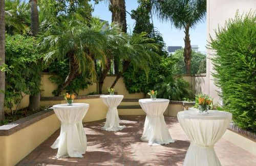 Downey Hotel | Embassy Suites by Hilton Los Angeles Downey
