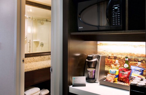 Tigard Hotel | Embassy Suites by Hilton Portland Tigard