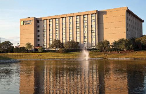 Schaumburg Hotel | Embassy Suites by Hilton Chicago Schaumburg Woodfield