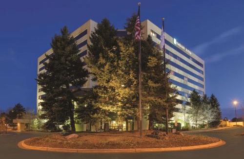 Centennial Hotel | Embassy Suites Denver Tech Center