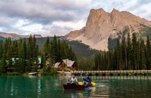 Field Resort | Emerald Lake Lodge