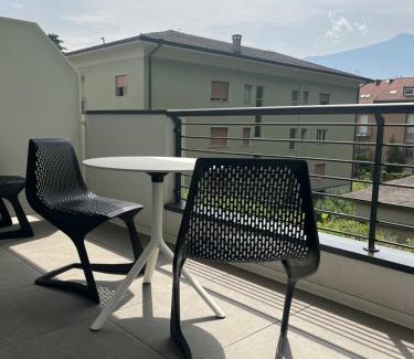 Riva del Garda Apartment | Emma‘s Riva-Dream - sonnige 2-Zimmer-Wohnung mit Garage und Balkon in Riva del Garda
